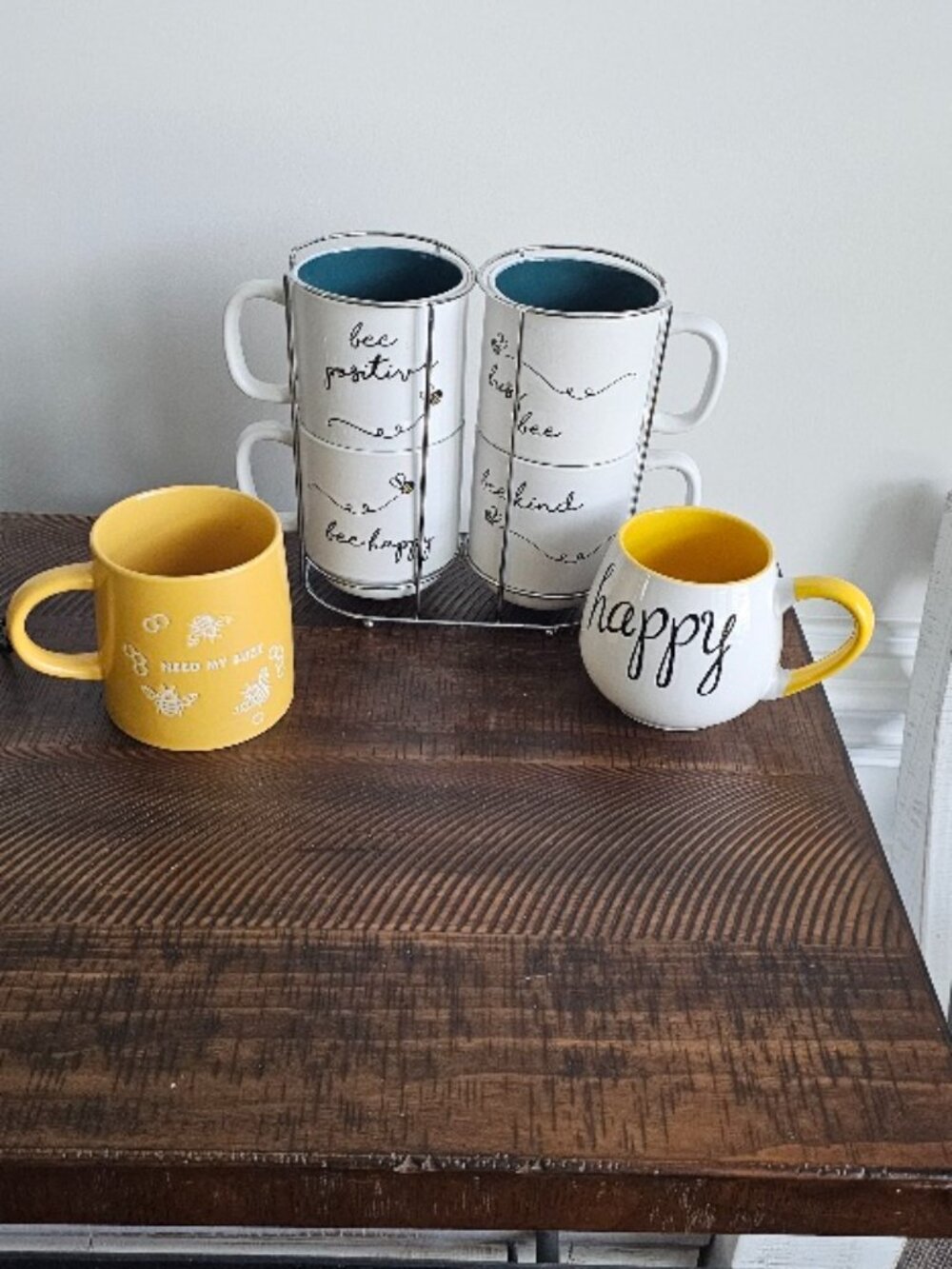 6 Ceramic Coffee Cup Mug Cups Mugs Bee Bees, mint condition